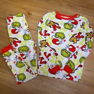 Bundle 2 Sz 8 Kids Grinch/Elf Jammies - Christmas/Holiday